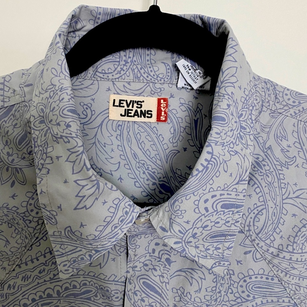 Men’s Levi’s Short Sleeve Shirt size XL